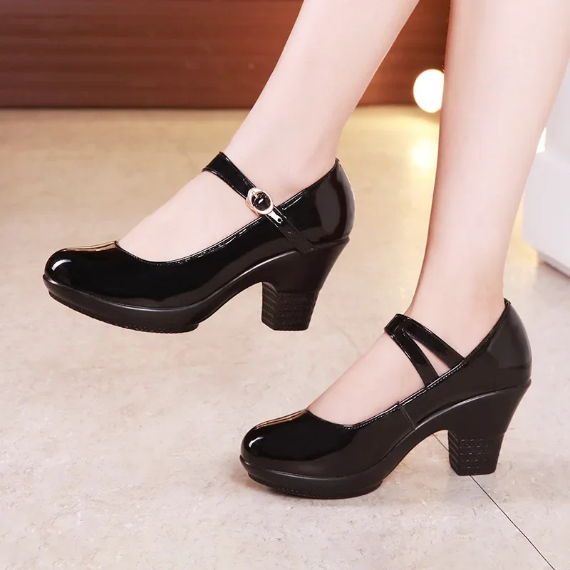 Small Size 32-43 Medium Block  - огляд і ціна Leather Work Women Shoes